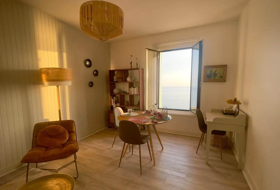 La BALEINE BLEUE Apartment in Normandy