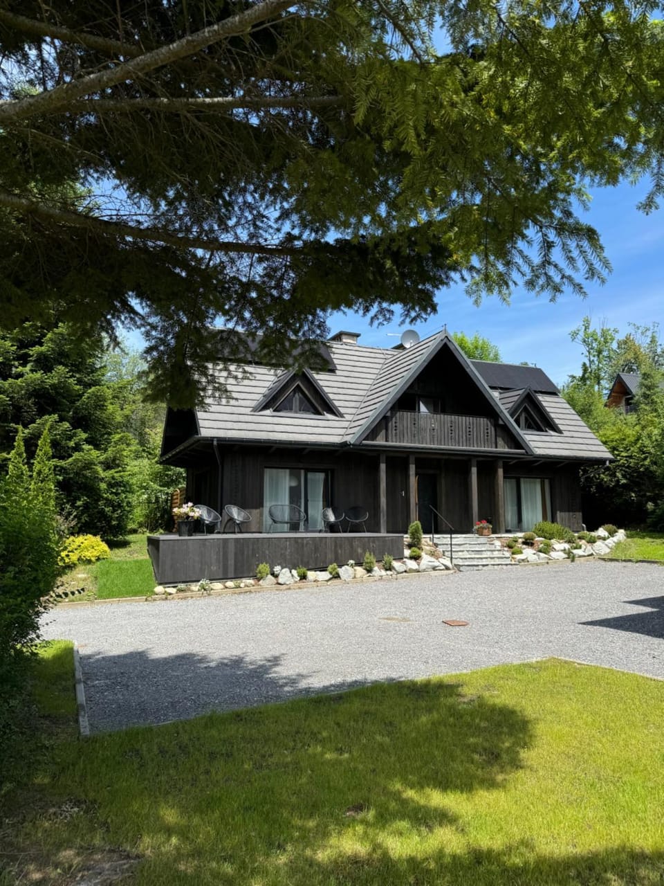 Property building, Garden view