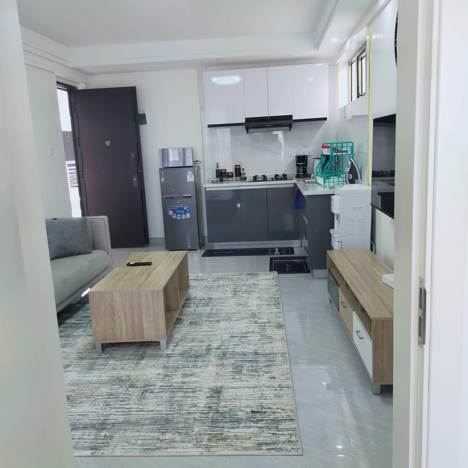 Kitchen or kitchenette, Living room, Seating area, minibar