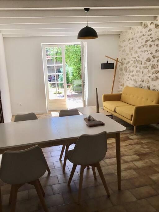 Maison charme 5 min des remparts House in Avignon