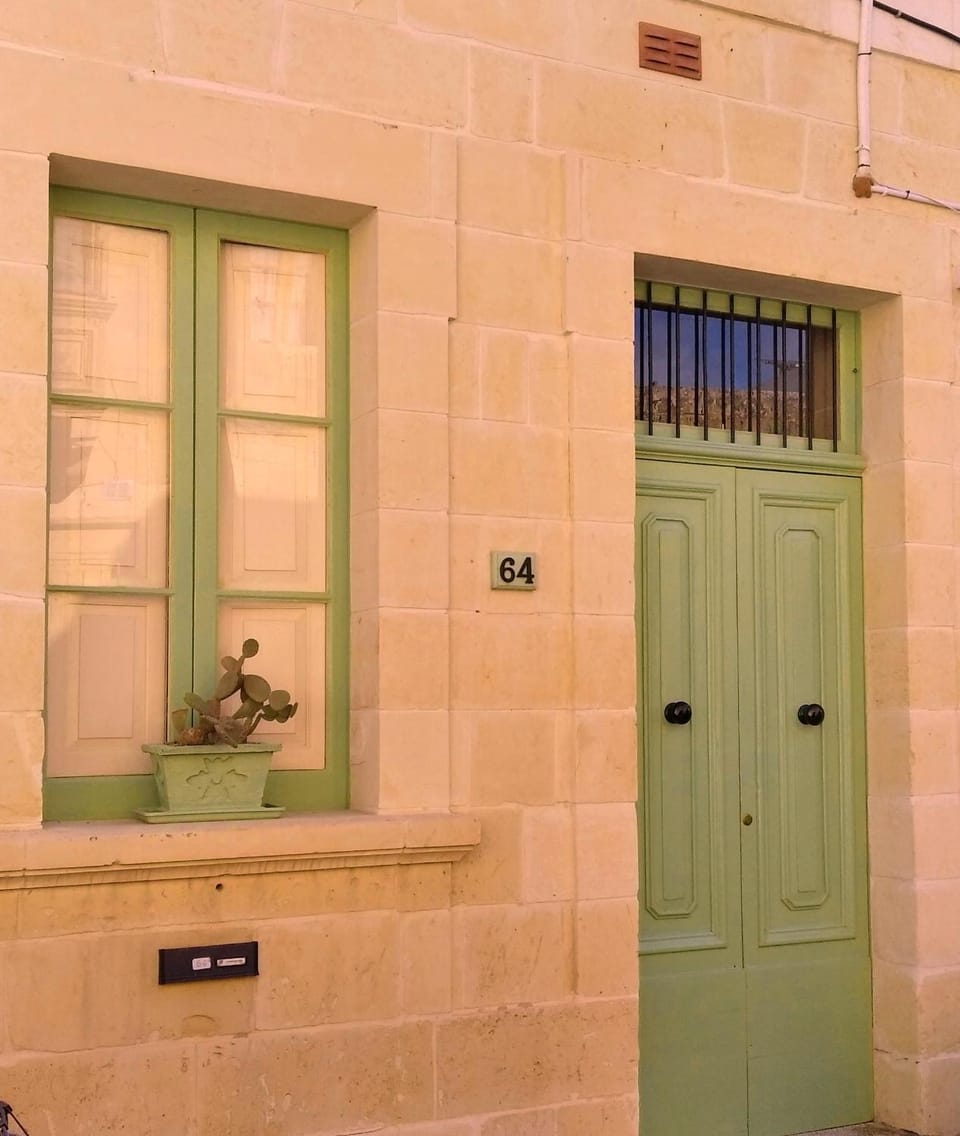 Facade/entrance, Day