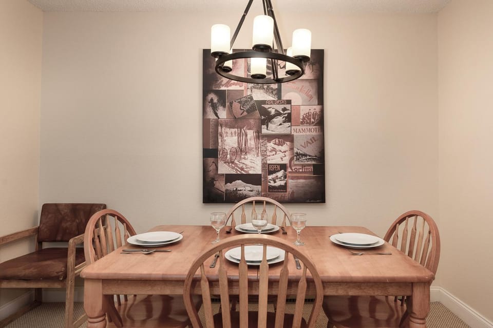 Dining area, furniture