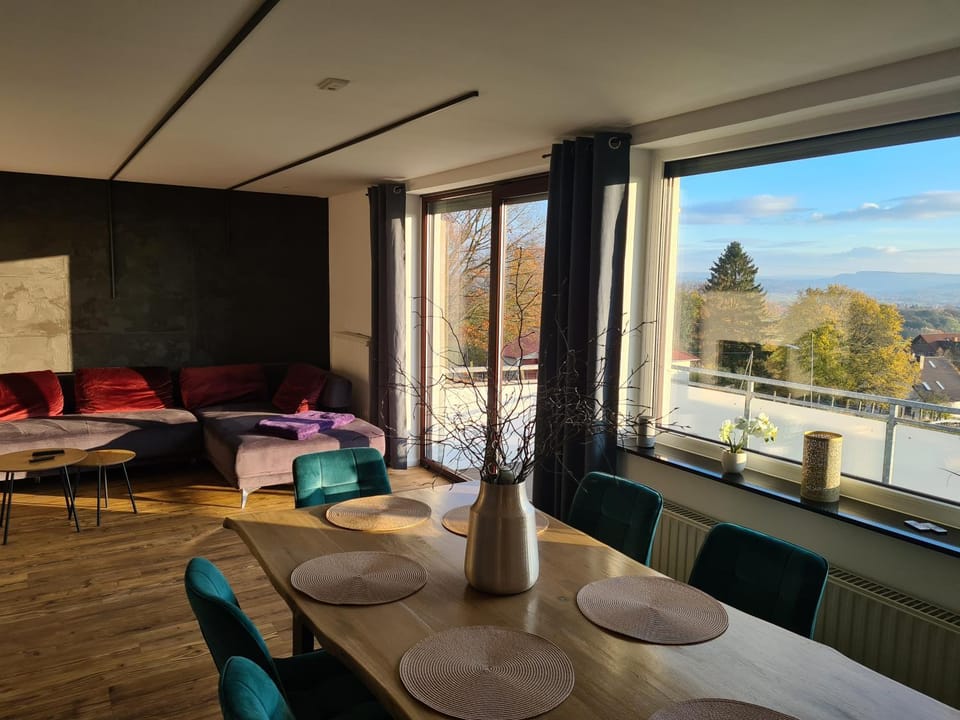 Living room, Dining area