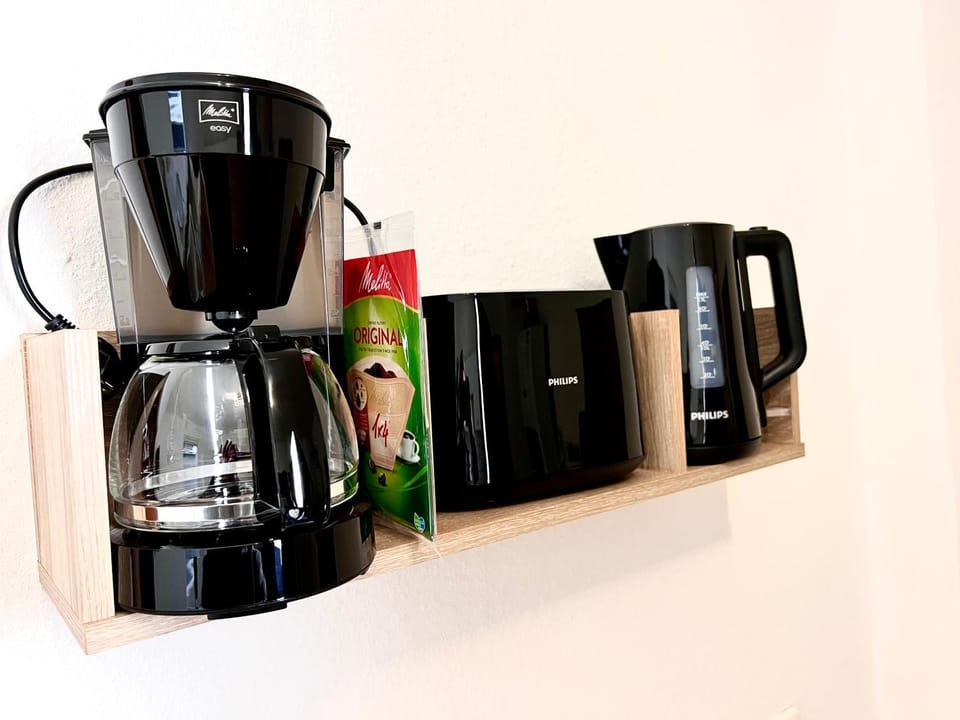 Coffee/tea facilities, Kitchen or kitchenette