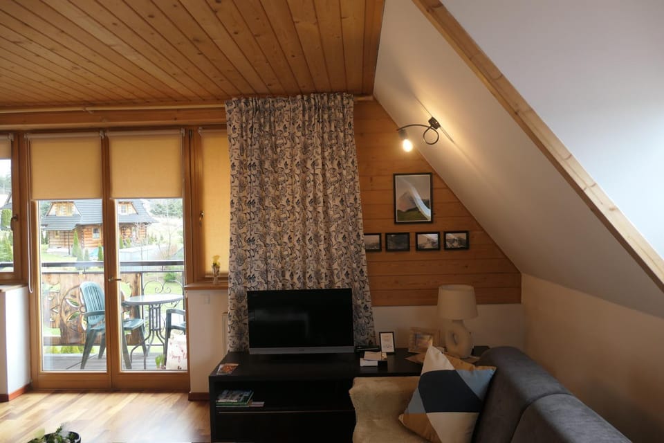 TV and multimedia, Balcony/Terrace, Living room