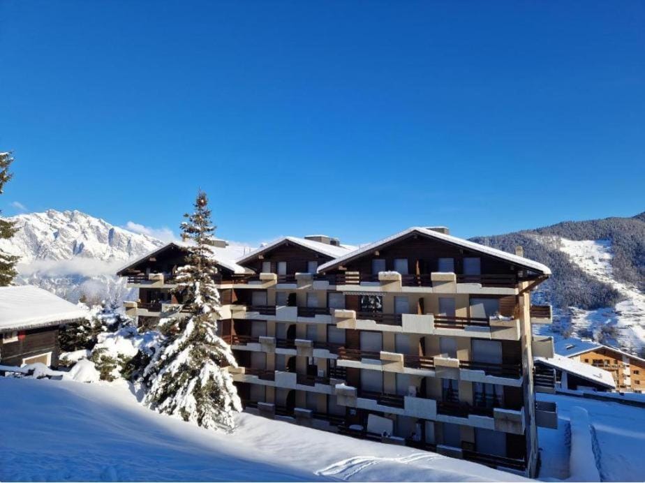 Property building, Winter, Floor plan, Mountain view