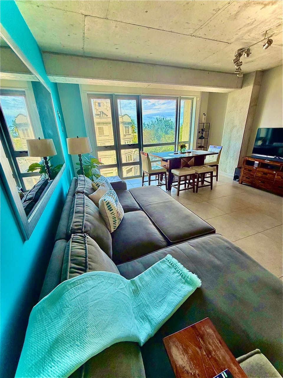 Living room, Dining area