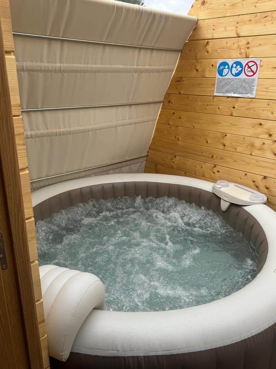 Hot Tub, Spa and wellness centre/facilities