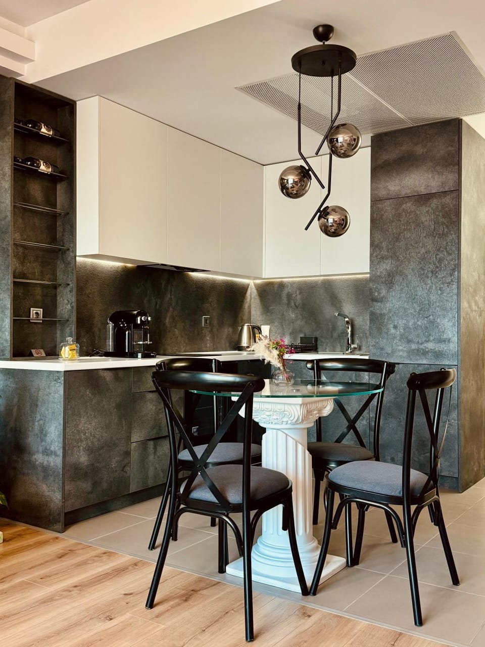 Royal Kate SPA included, 32nd floor Apartment in Skopje