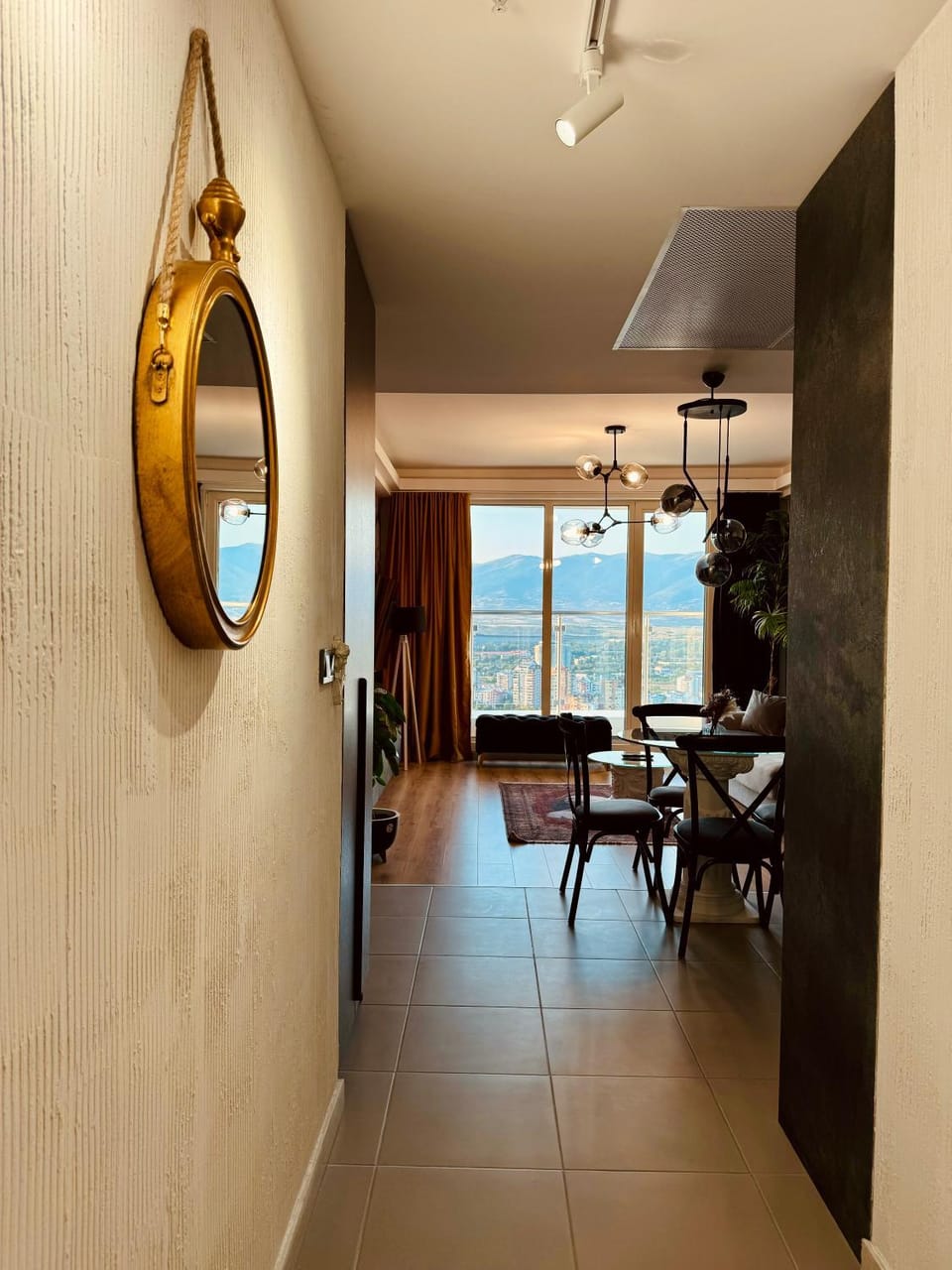 Royal Kate SPA included, 32nd floor Apartment in Skopje