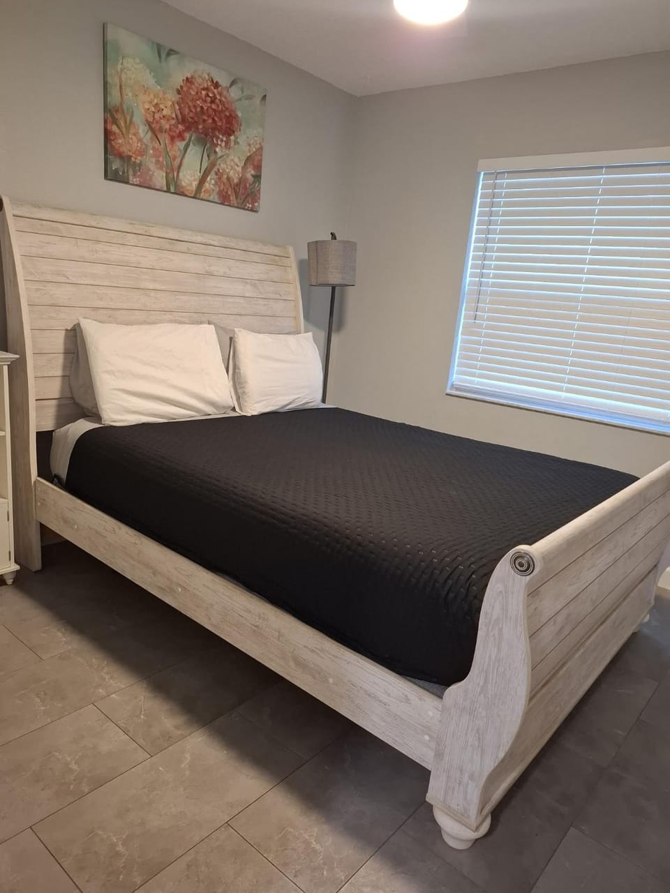 Home Away from Home with Heated Pool House in Florida