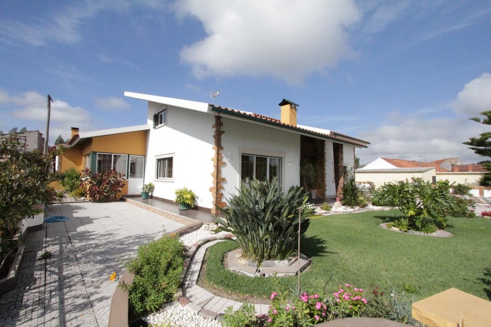 Property building, Garden, Garden view