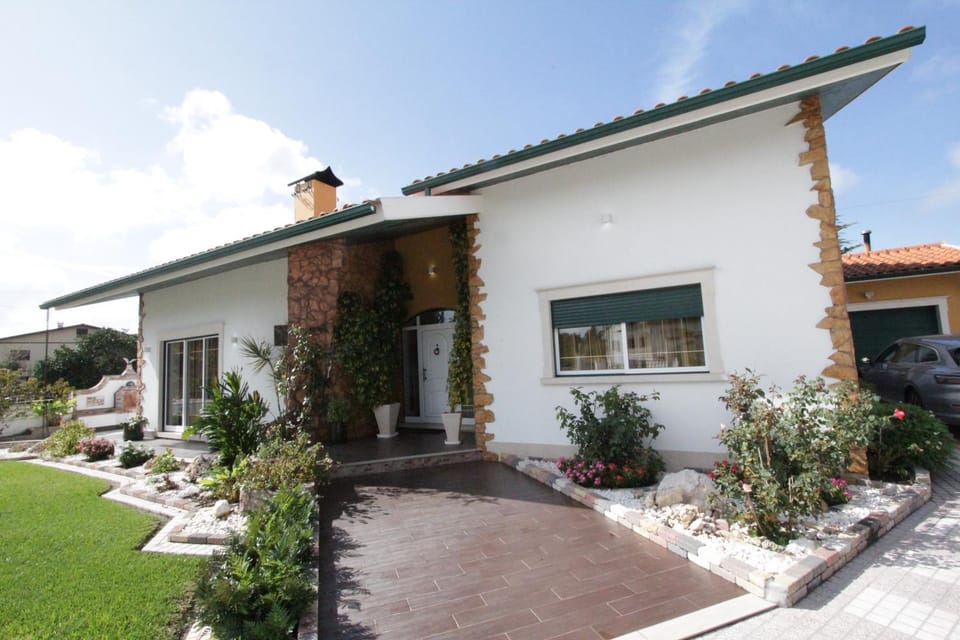 Property building, Garden, Garden view