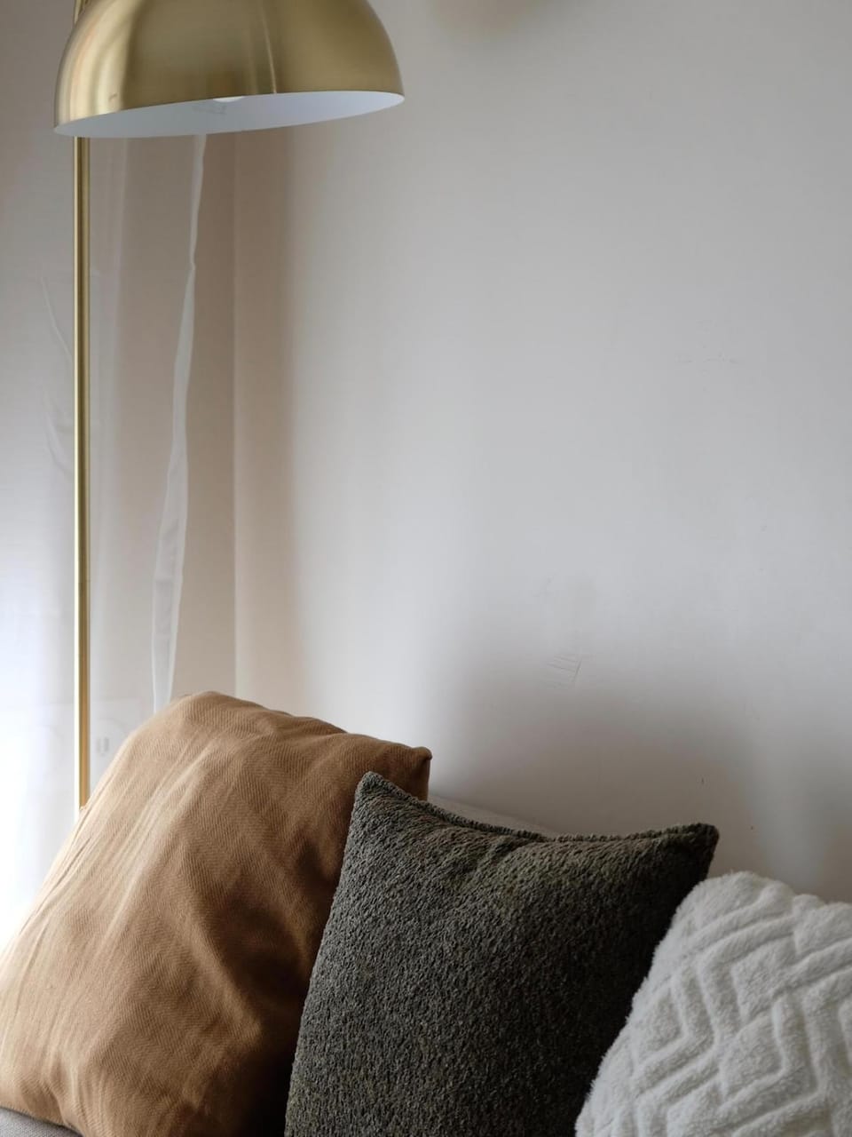 Heart of Antibes 3 BBedroom Queen beds AC Parking Apartment in Antibes