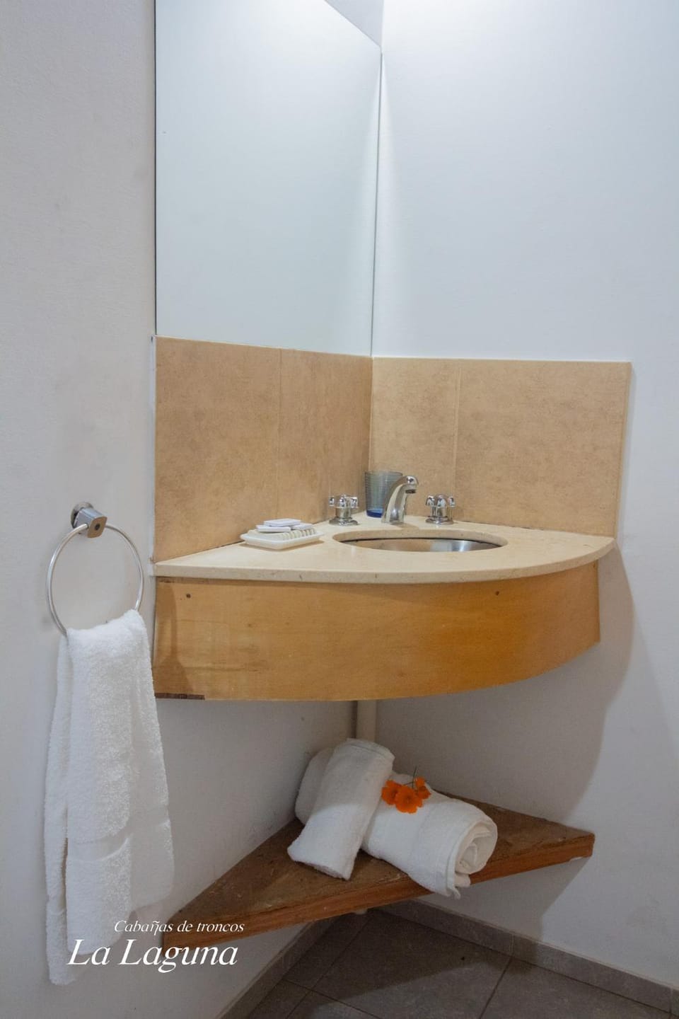 Bathroom, towels