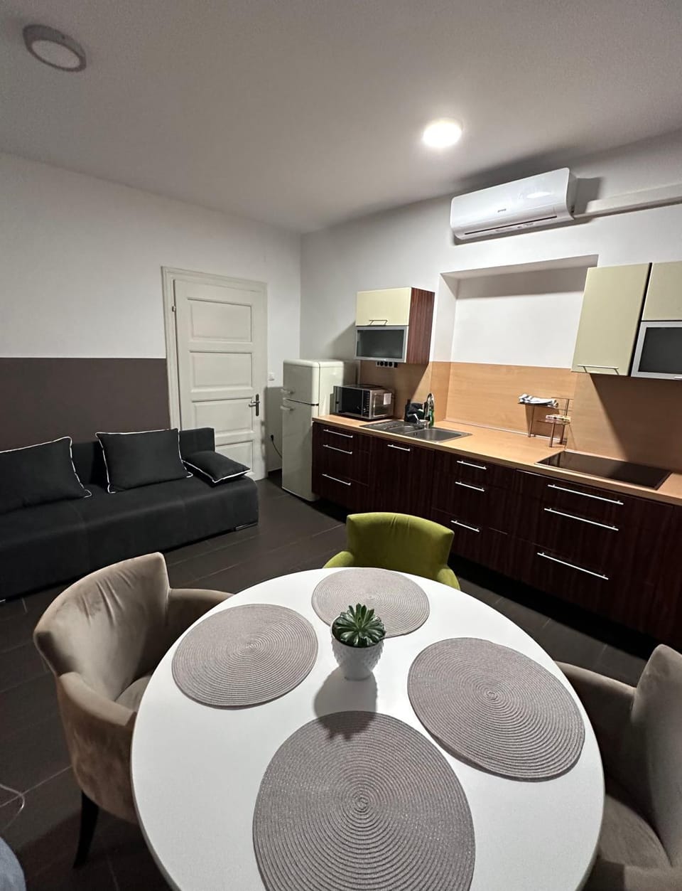 Apartma Pekrska vila Apartment in Slovenia