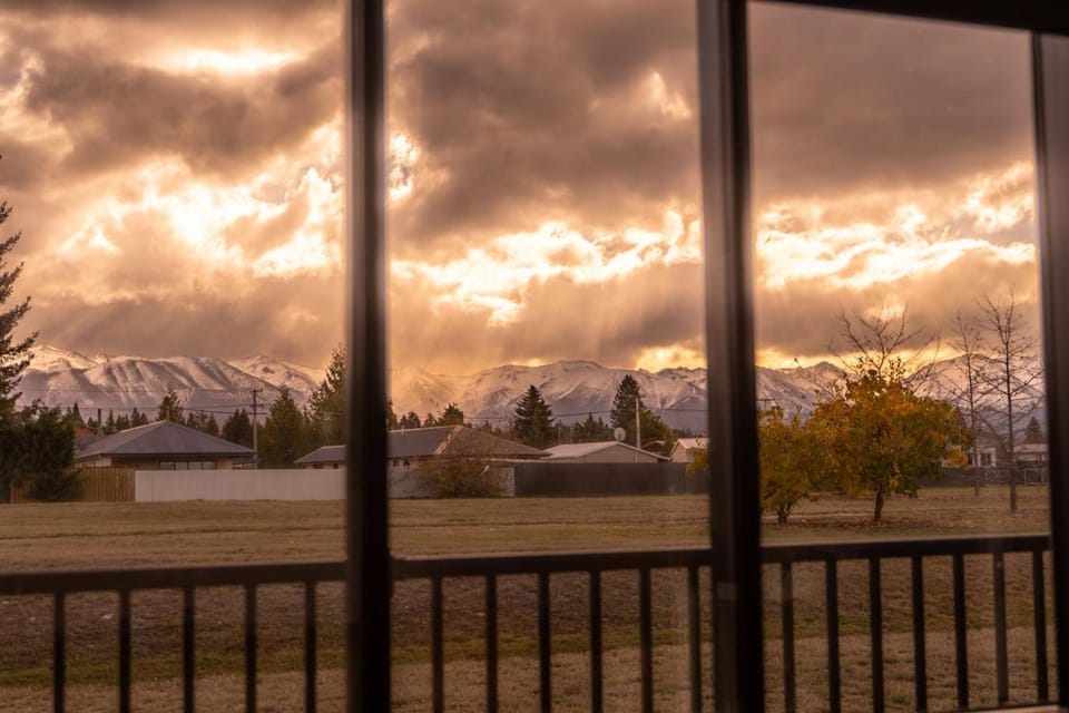 Ben Ohau Views, The Apartment House in Twizel