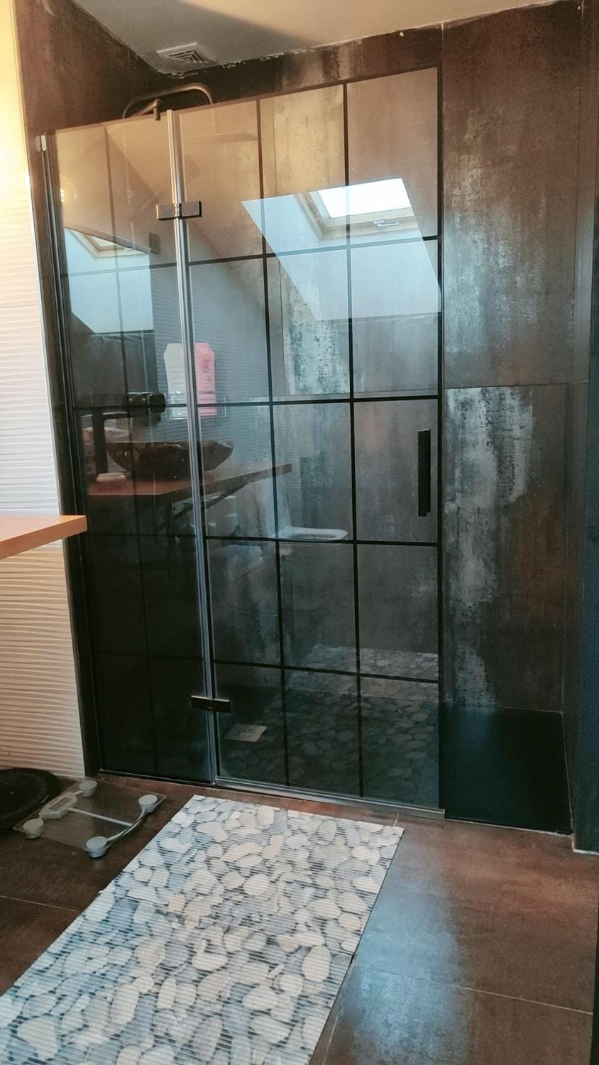 Alojamiento independiente dentro de chalet 3er piso Apartment in Community of Madrid