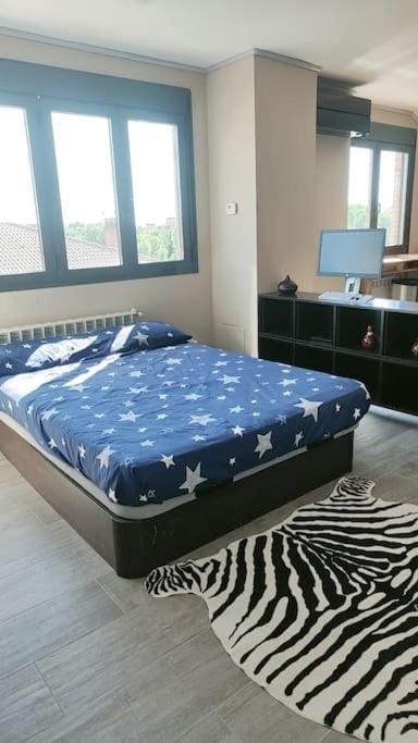 Alojamiento independiente dentro de chalet 3er piso Apartment in Community of Madrid