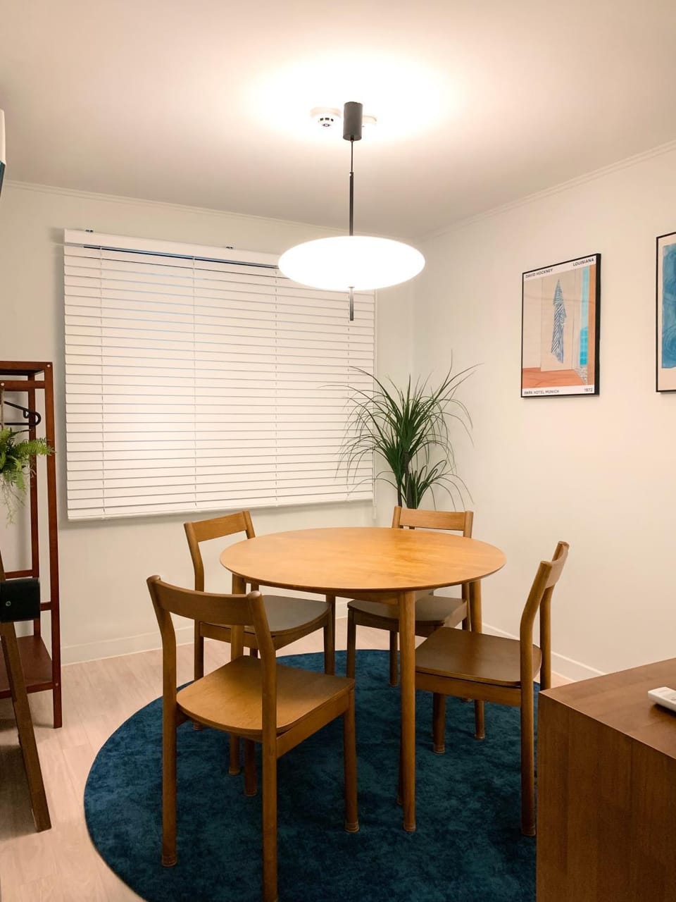 Seating area, Dining area