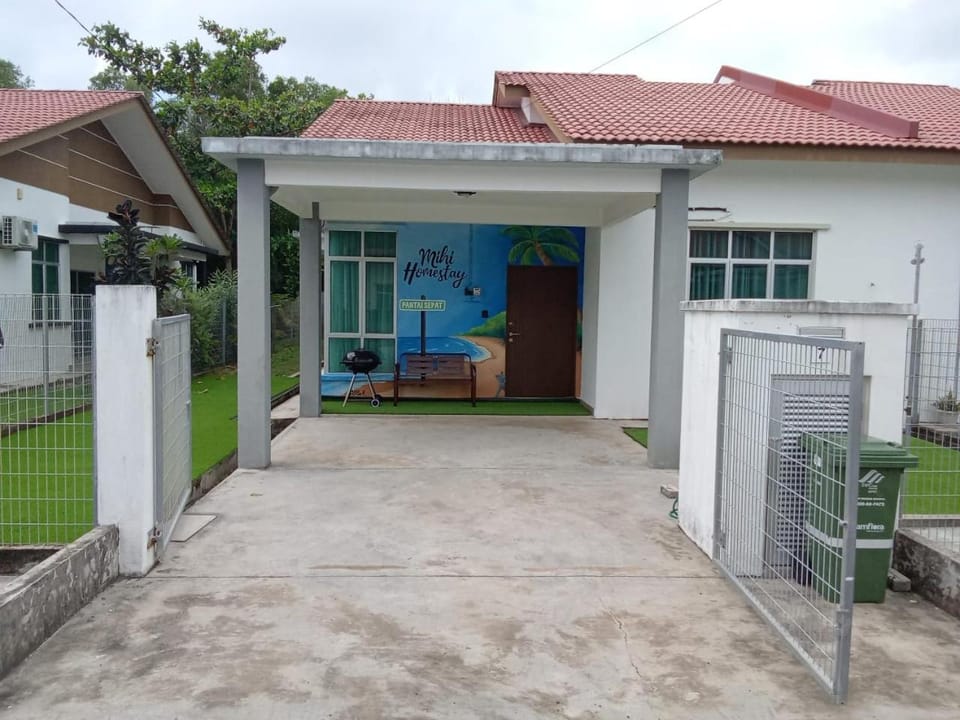 MIHI Homestay Pantai Sepat House in Pahang, Malaysia