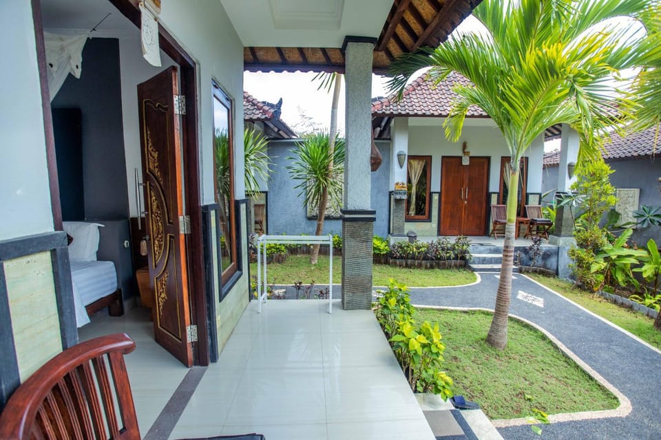 Tropical Garden by TANIS Hotel in Nusapenida