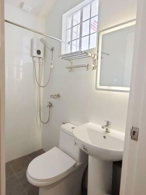 Private Guest House Bay Breeze Apartment in San Juan