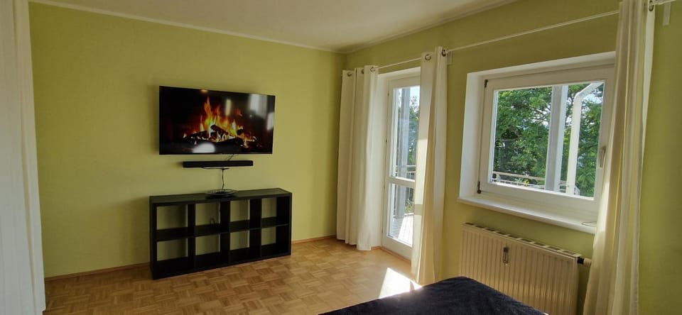 TV and multimedia, Bedroom