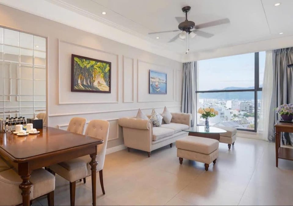 2 Bedroom Luxury Condo Free Airport pick up Apartment in Da Nang