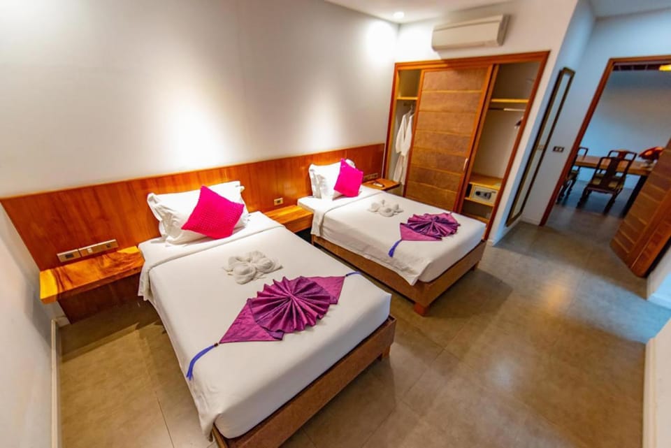 Bed, Bedroom, wardrobe
