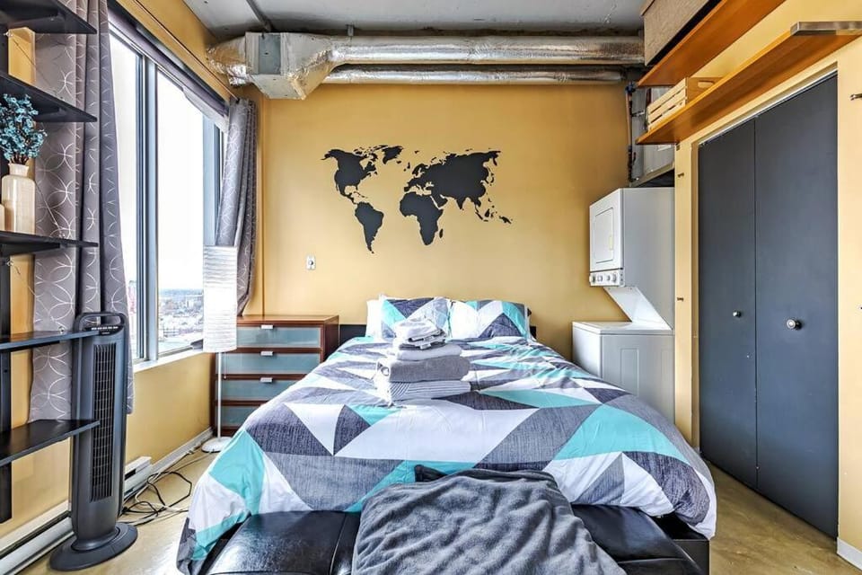 Industrial-Style Cityscape 1 Bedroom Loft Apartment in Edmonton