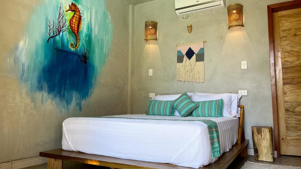 Bed, Photo of the whole room, Bedroom, air conditioner