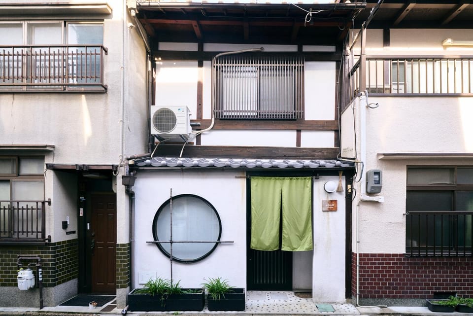 Property building, Day