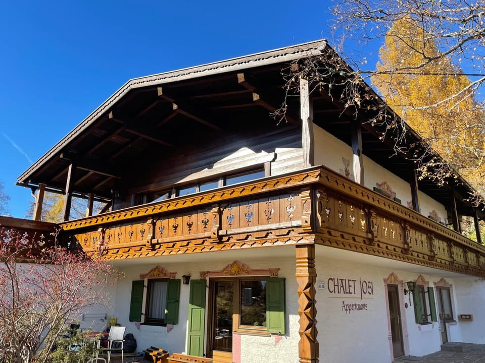 Property building, Balcony/Terrace