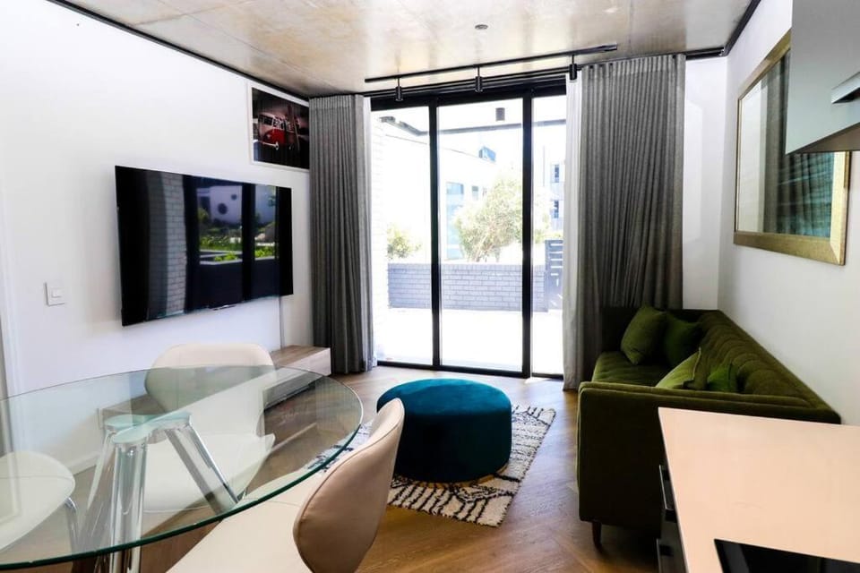 Modern apartment in Century City Apartment in Cape Town