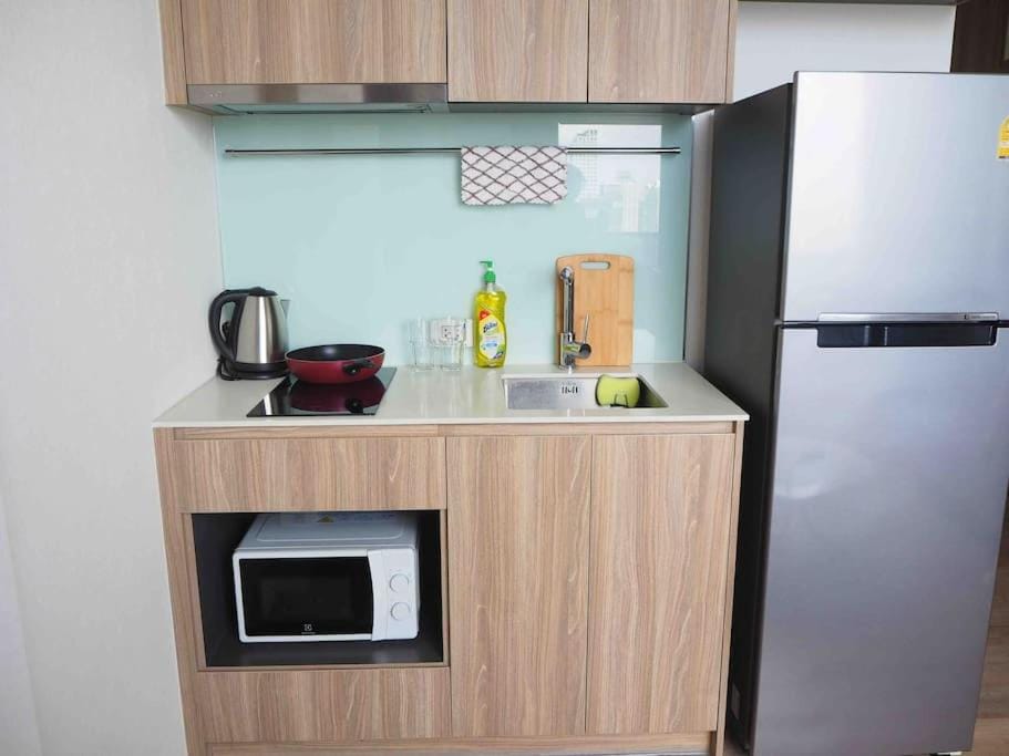 1BR Siamese素坤逸87 Loft 空中酒吧 高层景观 BTS On Nut Apartment in Bangkok