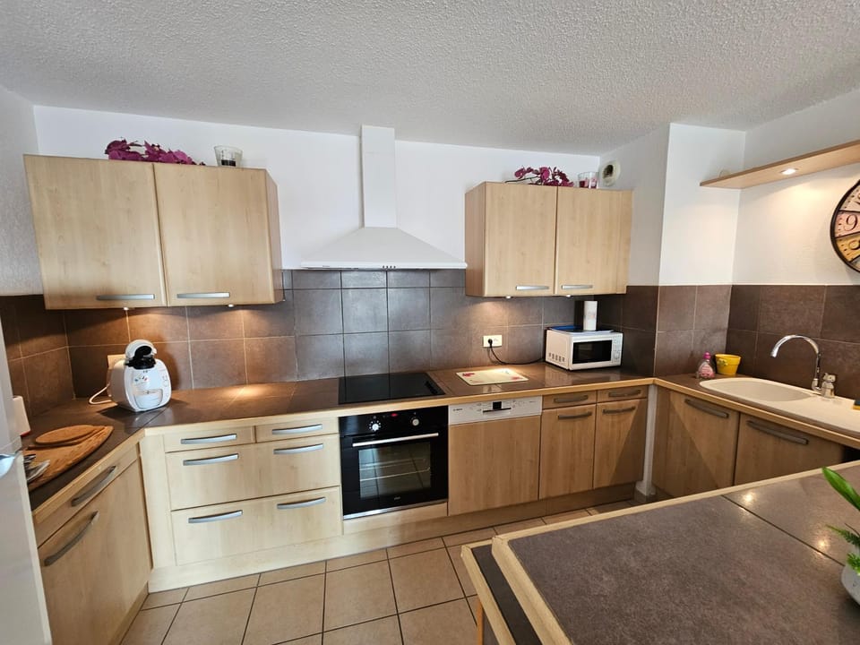 Kitchen or kitchenette, dishwasher, minibar, pet friendly, stove, toaster