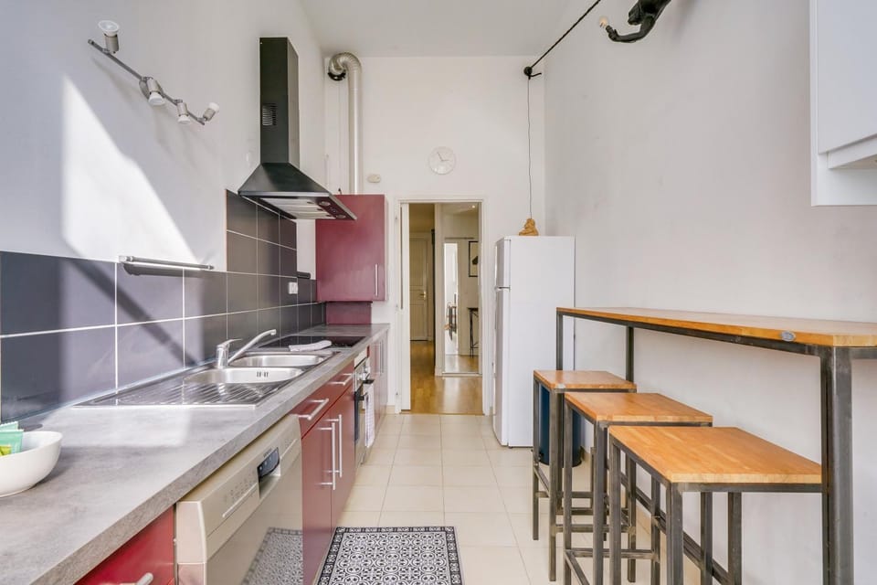 Kitchen or kitchenette, Dining area, pet friendly