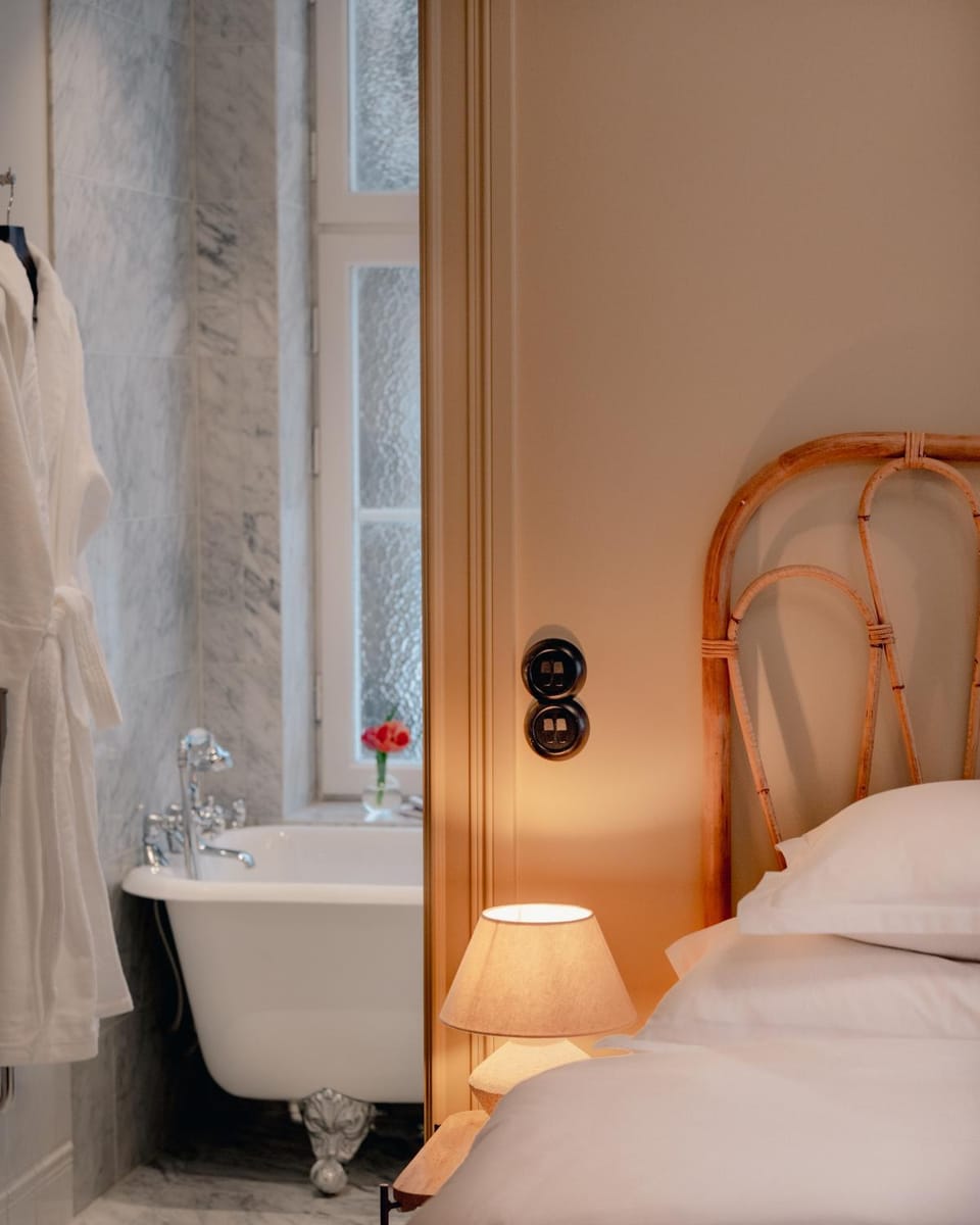 Bed, Bathroom, Bedroom, Bath, towels
