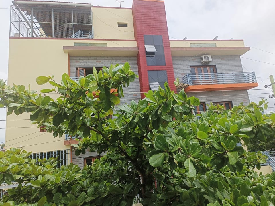 Sahara penthouse family, Stay Bed and Breakfast in Mysuru