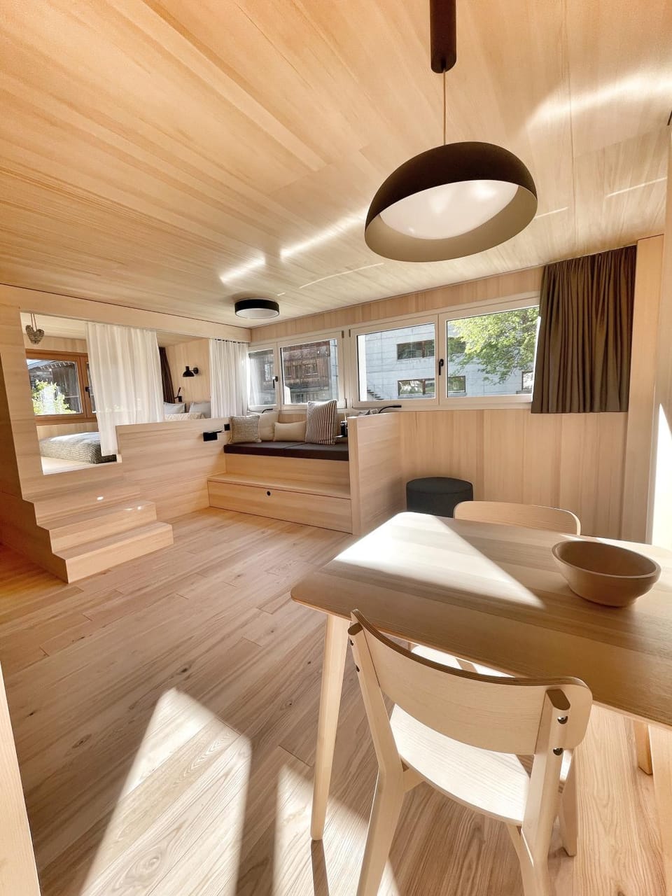 Living room, Seating area, Dining area