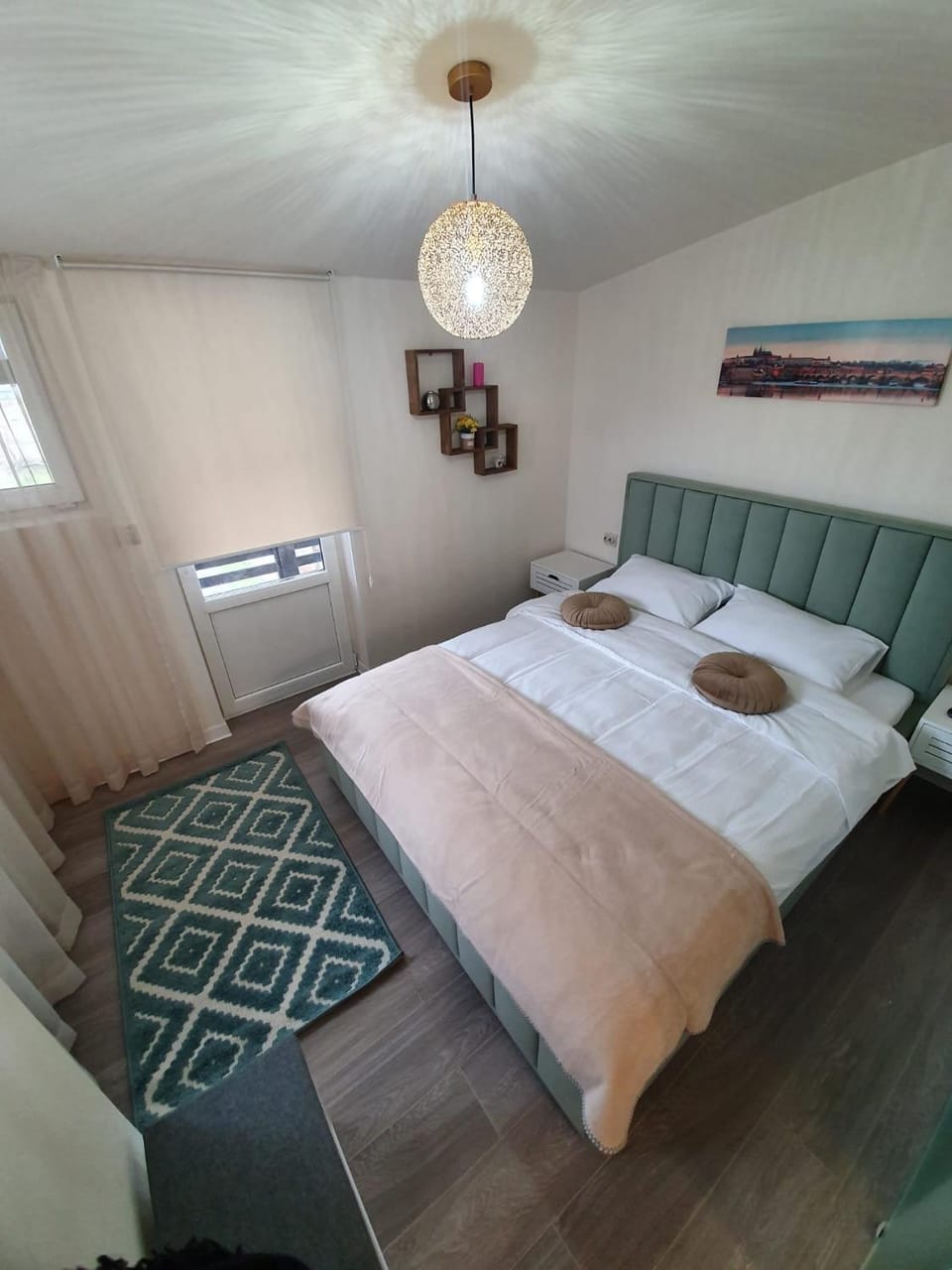Bed, Photo of the whole room, Bedroom