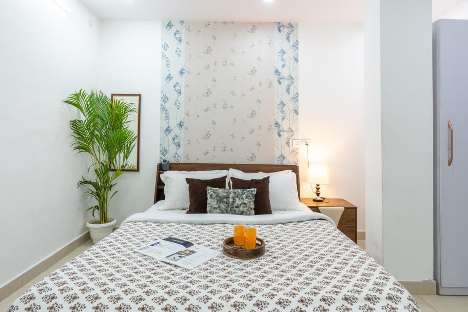 Bed, Bedroom, Food, wardrobe