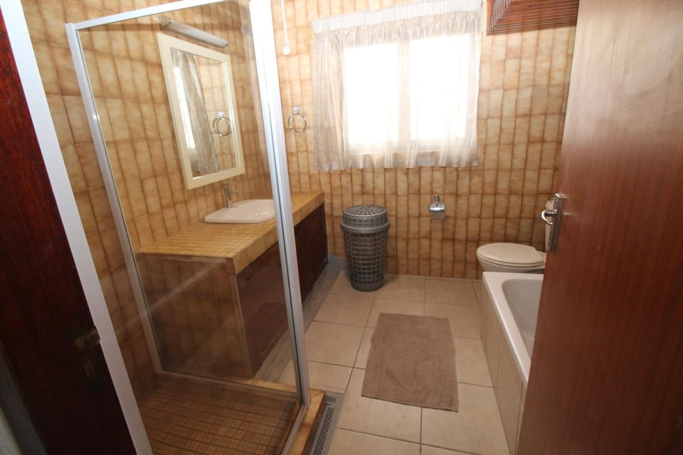 Bathroom, Bath