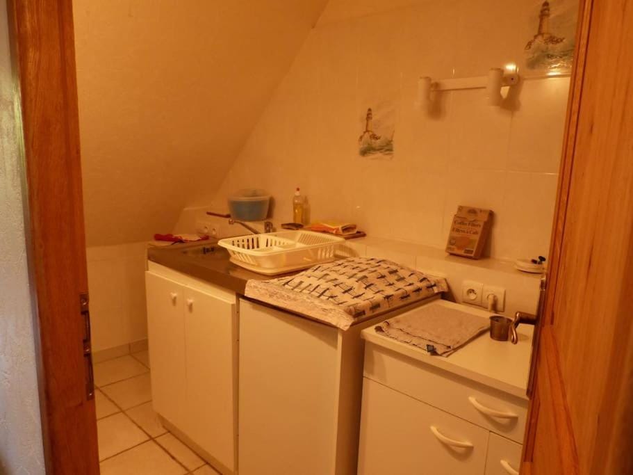 Studio dans une chaumière de caractère Apartment in Brittany