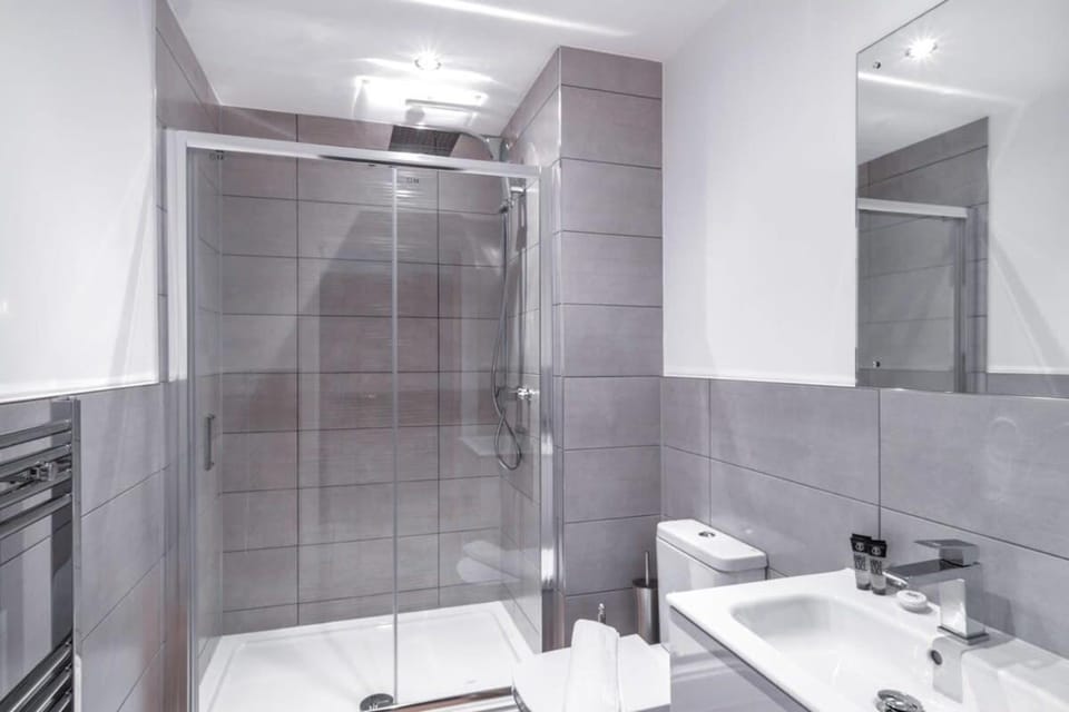 Stay Zeni, Alexandra Rise Manchester Bright 1 Bed Apartment in Stretford