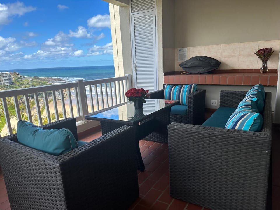 View (from property/room), Balcony/Terrace, Seating area, Sea view