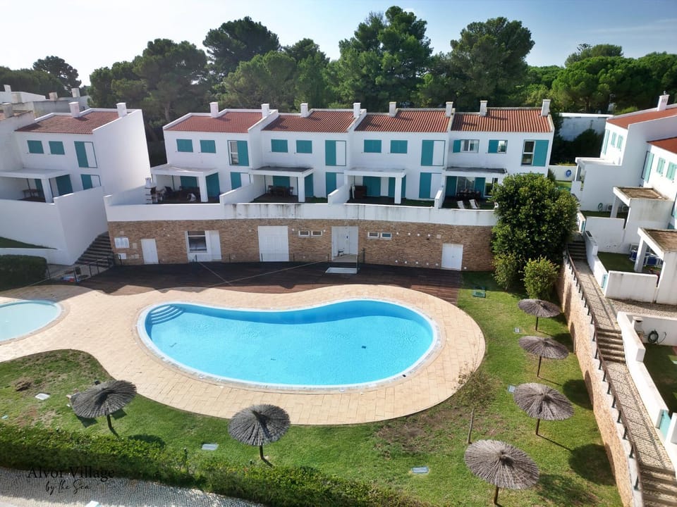 Pool view, Swimming pool