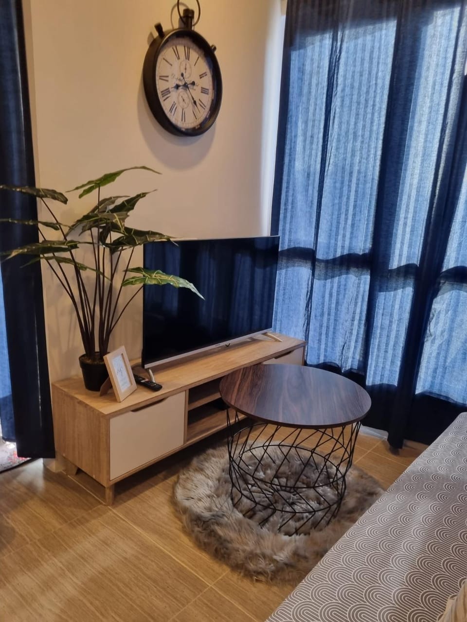TV and multimedia, Living room, Decorative detail