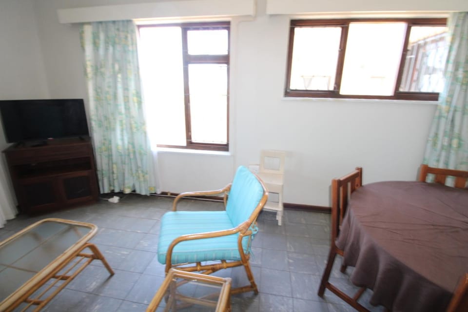Pierlynne Top Apartment in Margate